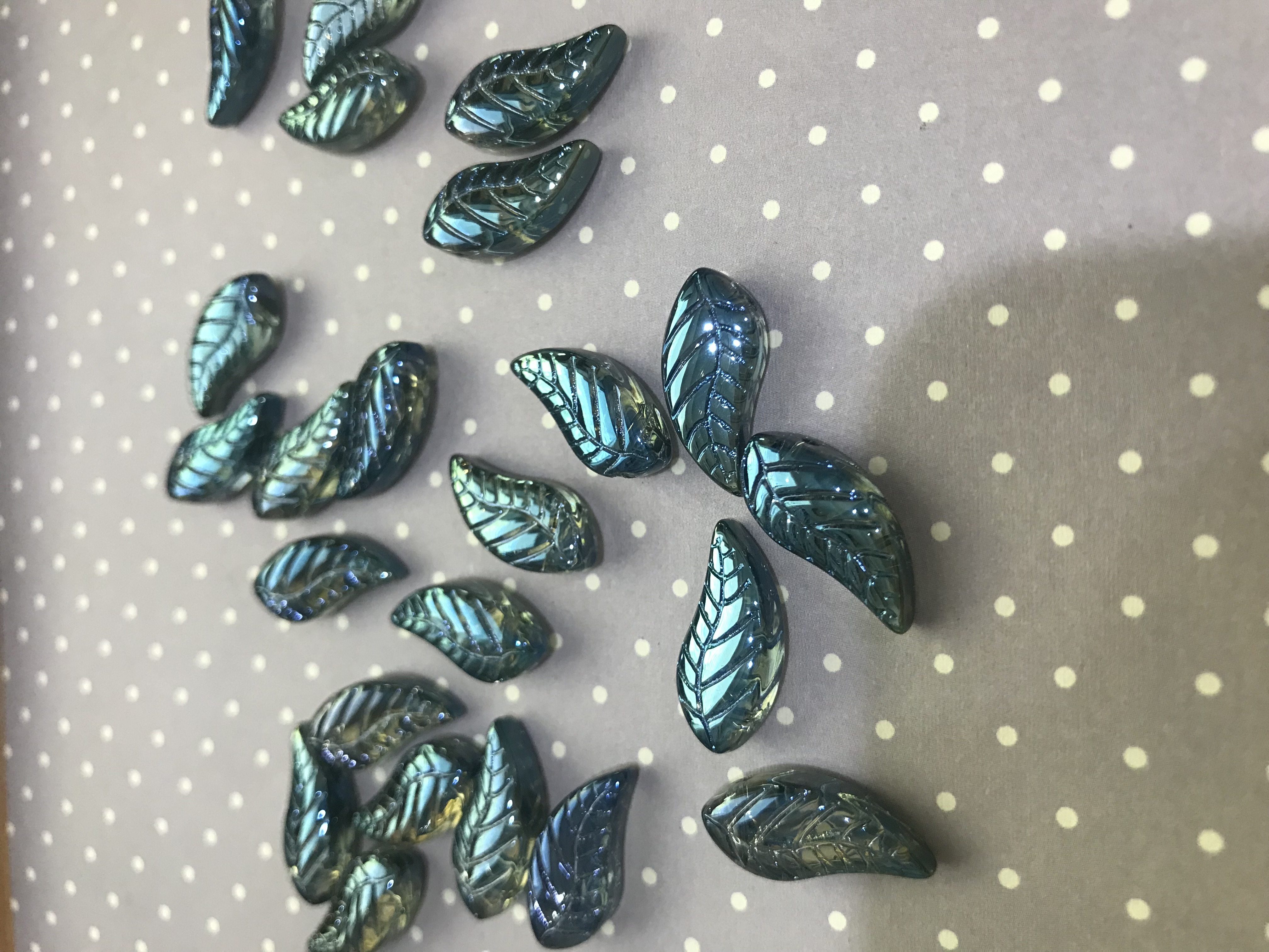 Glass Gunmetal AB Rainbow 16x8mm Leaf Beads