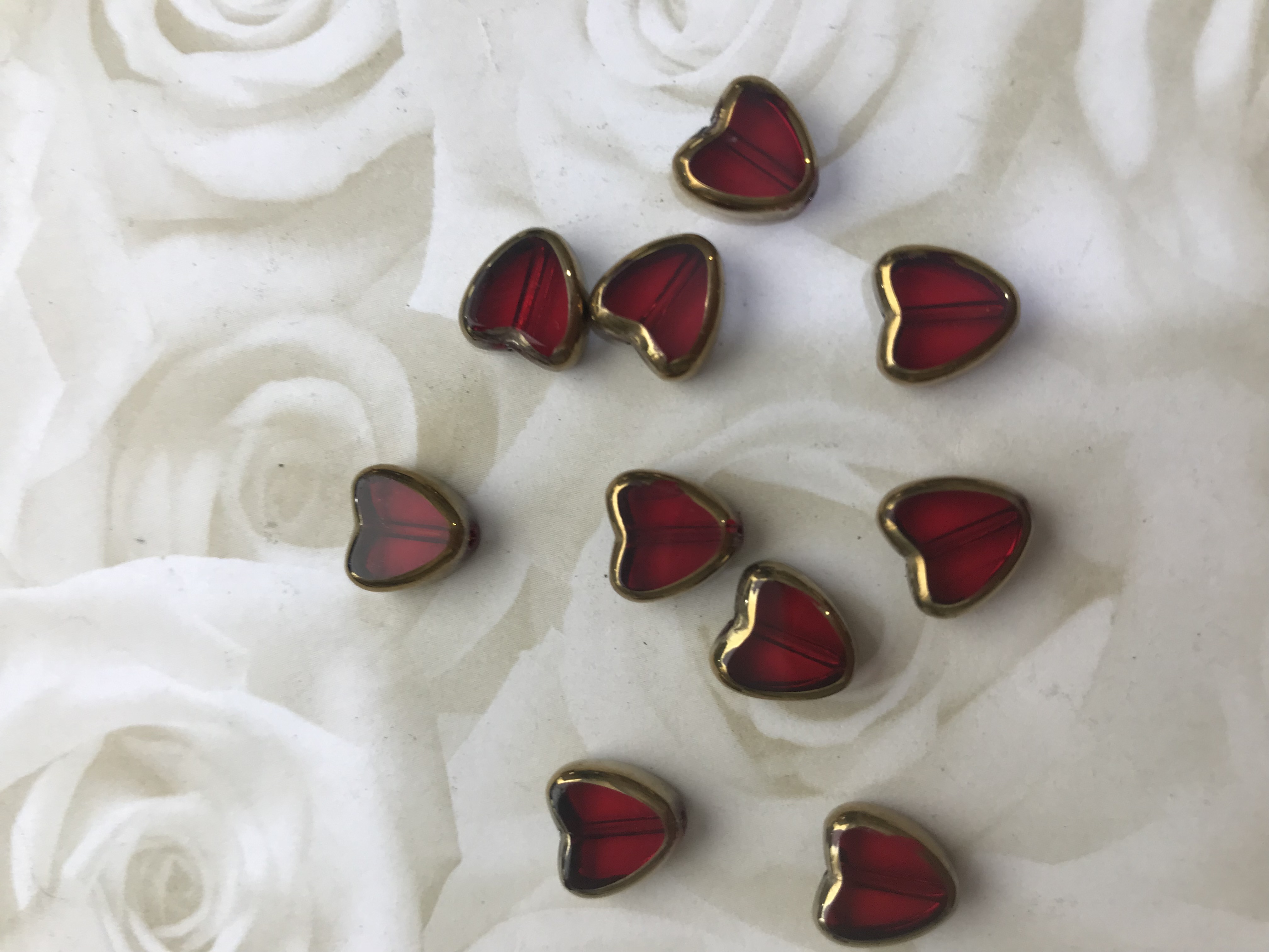 Glass Table Cut Heart 10mm Beads