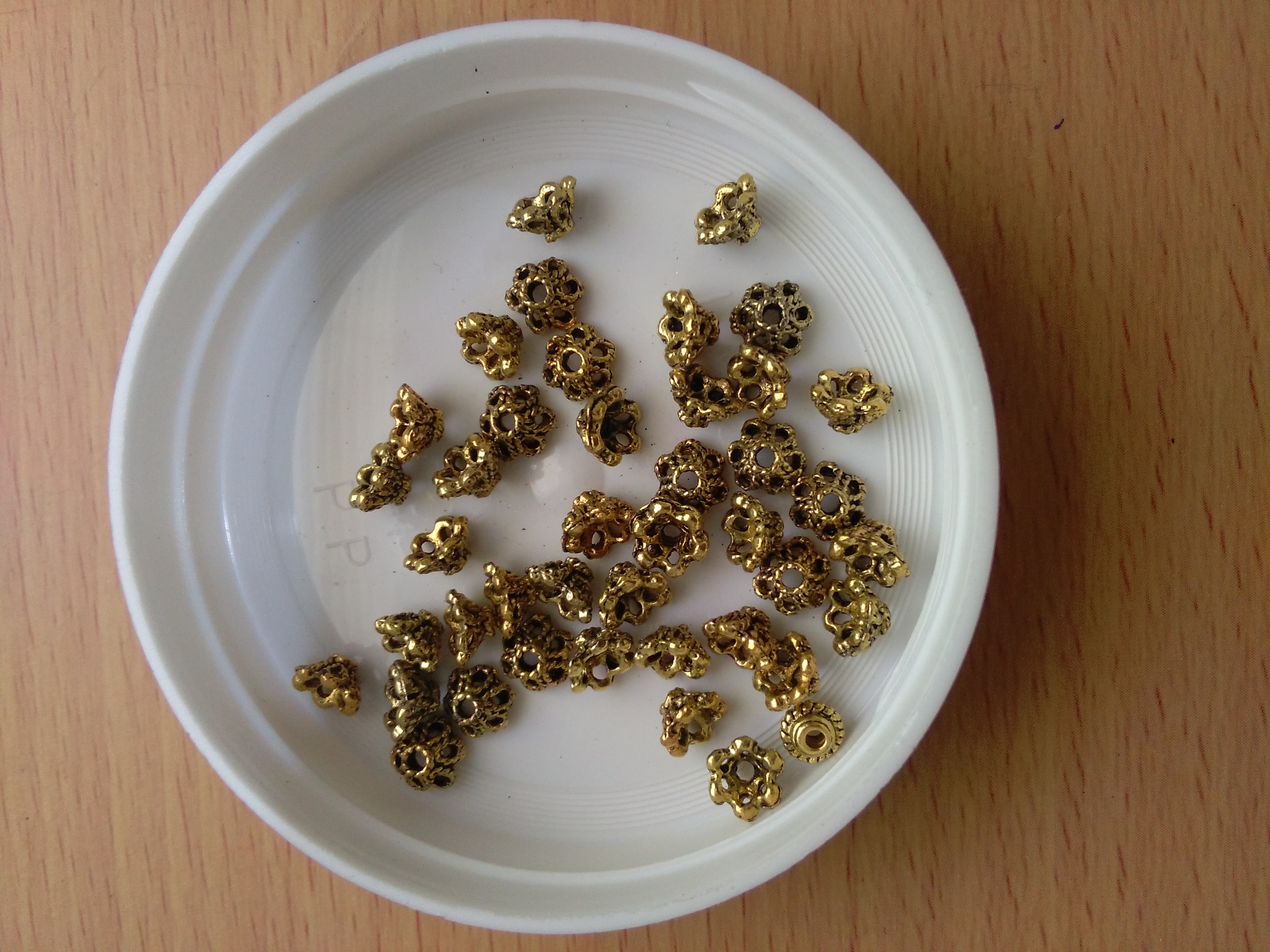 Tibetan Antique Gold Bead Cap 6.5mm