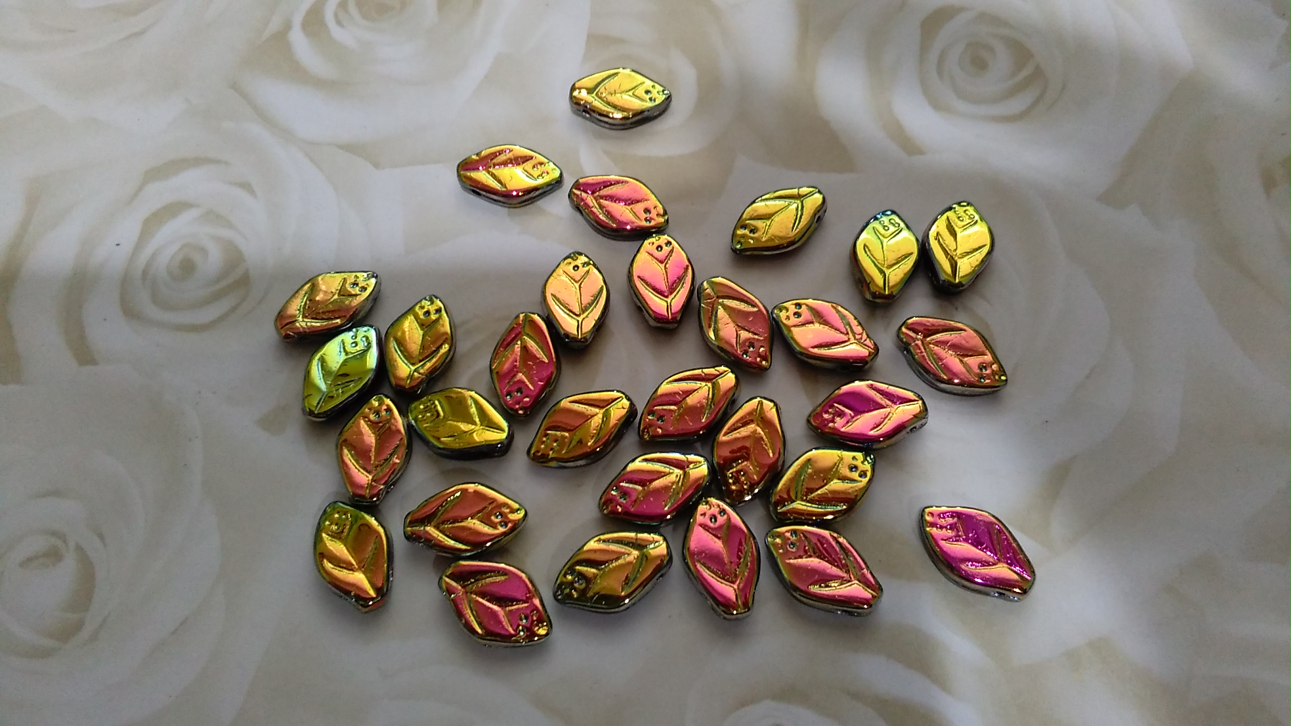 Czech Glass Metallic Lime/Pink/Gold Leaves 12x7mm