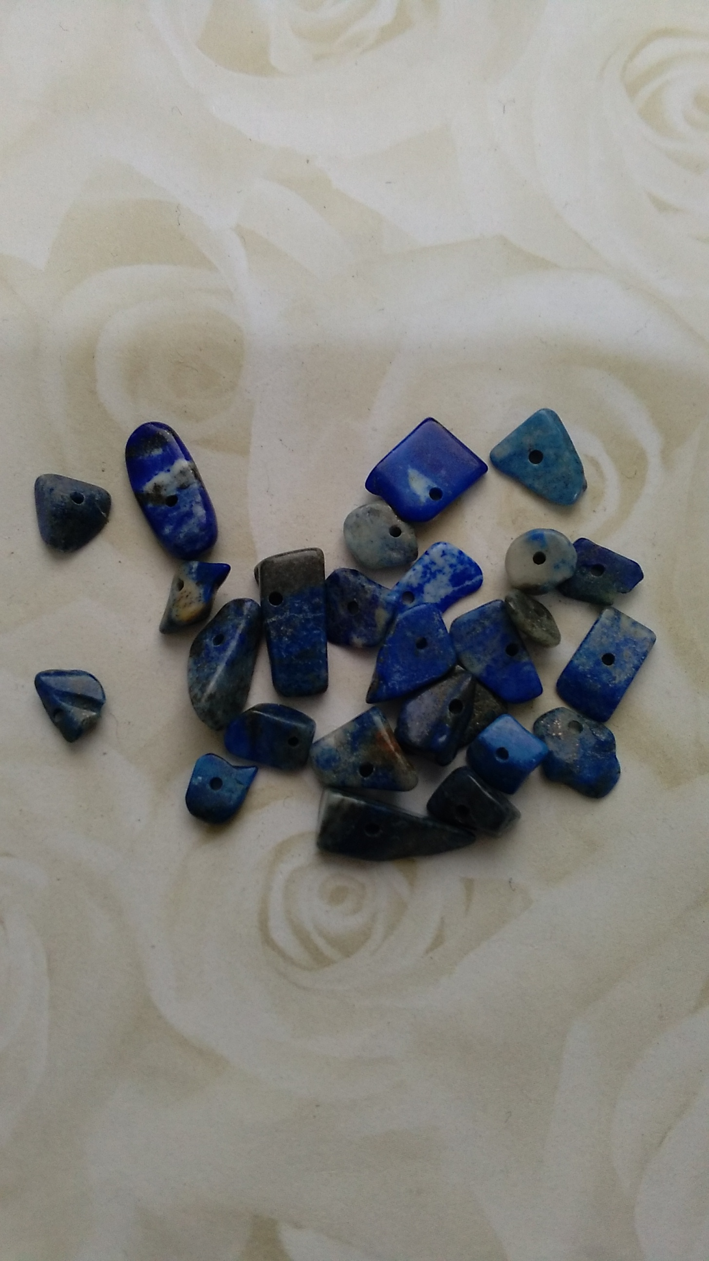 Lapis Blue Coloured Chip Medium